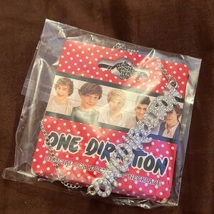 NWT one direction necklace